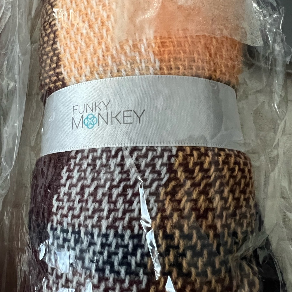 2 infinity scarves - Picture 2 of 3